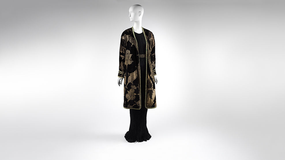 Mariano Fortuny y Madrazo (Spanish, 1871–1949). Coat, 1920s. Silk, cotton. Promised gift of Sandy Schreier (L.2018.61.32)
