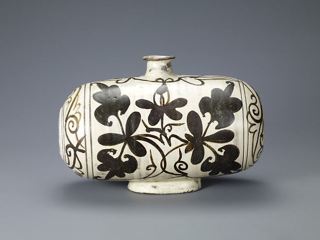 Drum-Shaped Bottle with Peony Decoration