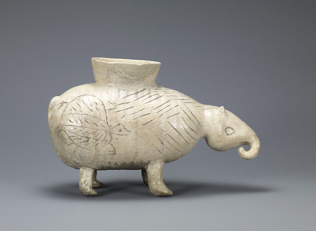 Elephant-Shaped Ritual Vessel with Tortoise Decoration