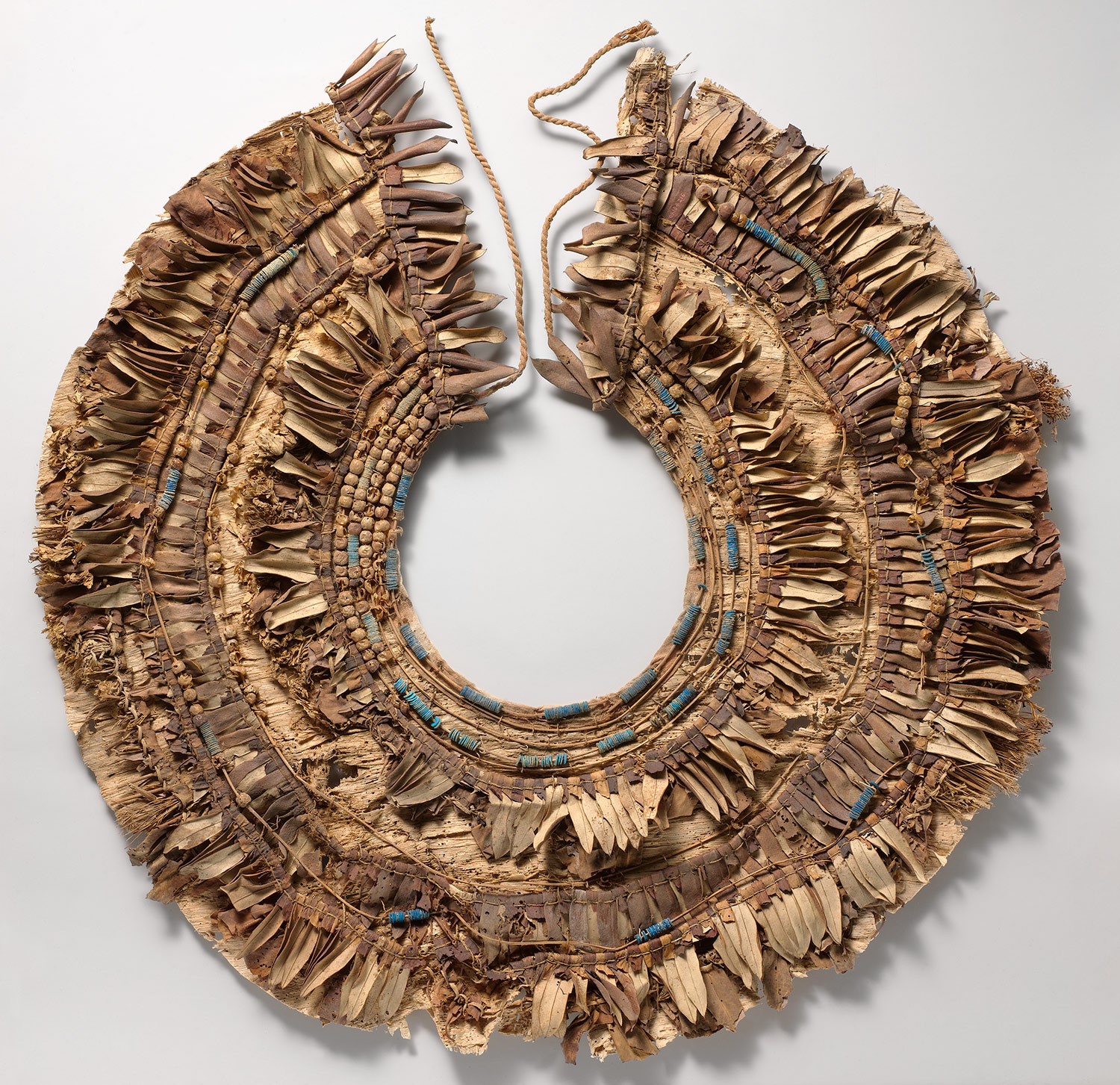 http://www.metmuseum.org/toah/images/h2/h2_09.184.214-.216.jpg