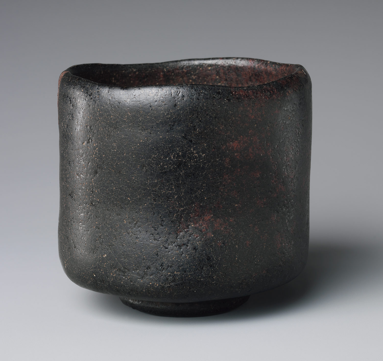 Simple black tea bowl, ca. 1575