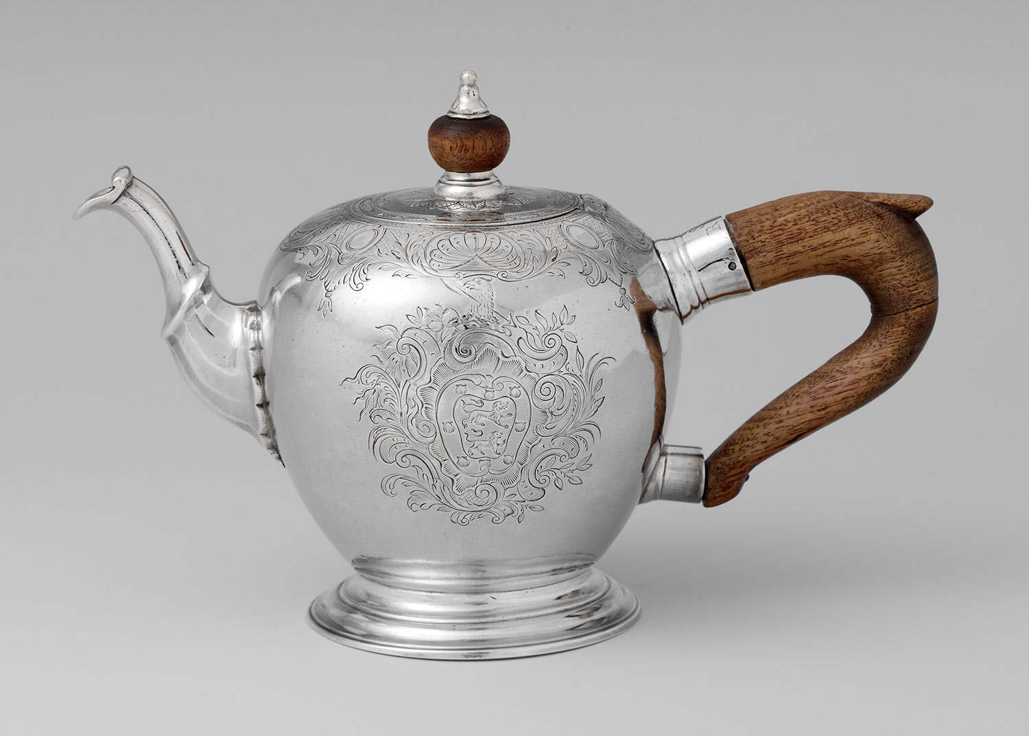 silver teapot