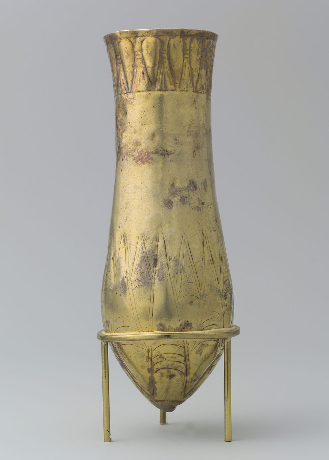 Situla with floral decoration