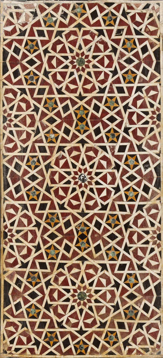 Wall Panel with Geometric Interlace