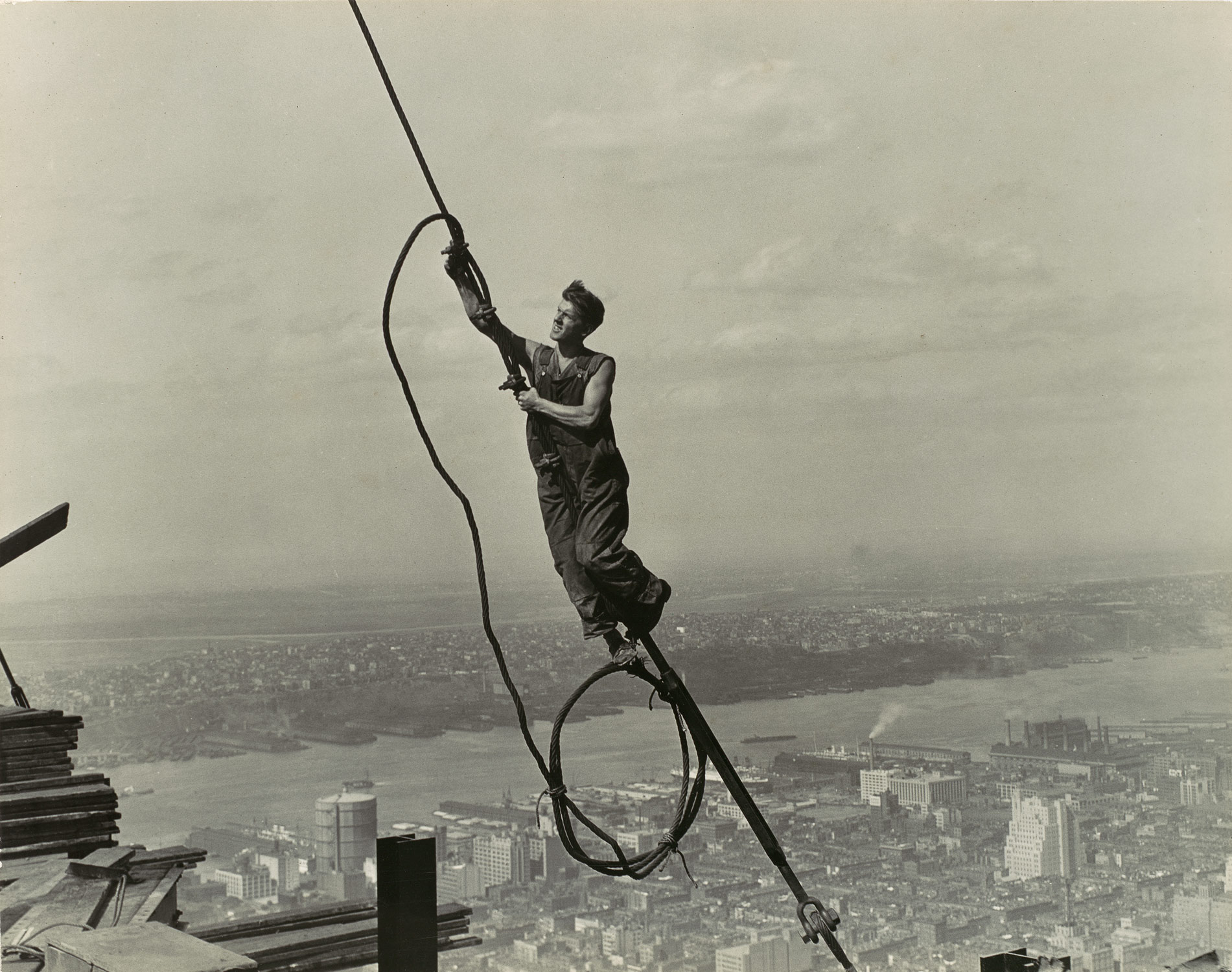 empire state building essays So, how was a 102-story building, reaching 1,252 feet into the sky, constructed at a rate of 45 stories per week in her essay “building the empire state,” from. empire state building essays So, how was a 102-story building, reaching 1,252 feet into the sky, constructed at a rate of 45 stories per week in her essay “building the empire state,” from.