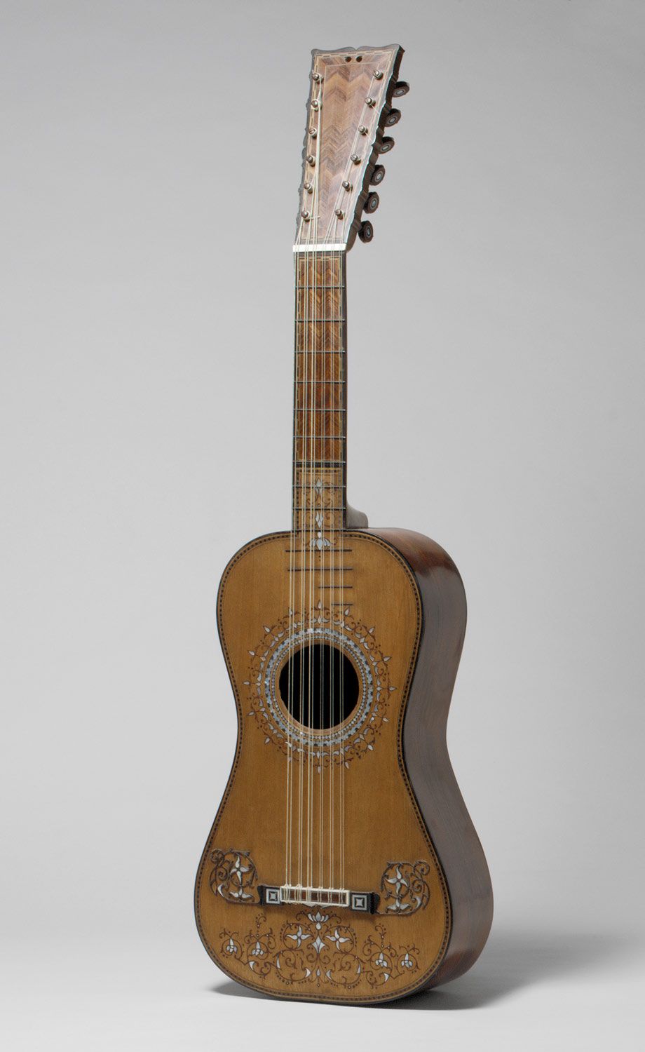 the history of the guitar essay History of the electric guitar and its music electric guitar is an important cultural icon of the twentieth century revolutions in music history (mu2403 . the history of the guitar essay History of the electric guitar and its music electric guitar is an important cultural icon of the twentieth century revolutions in music history (mu2403 .