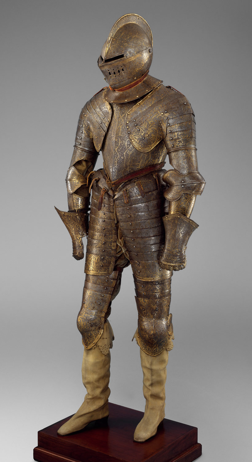 What are some facts about medieval armor?