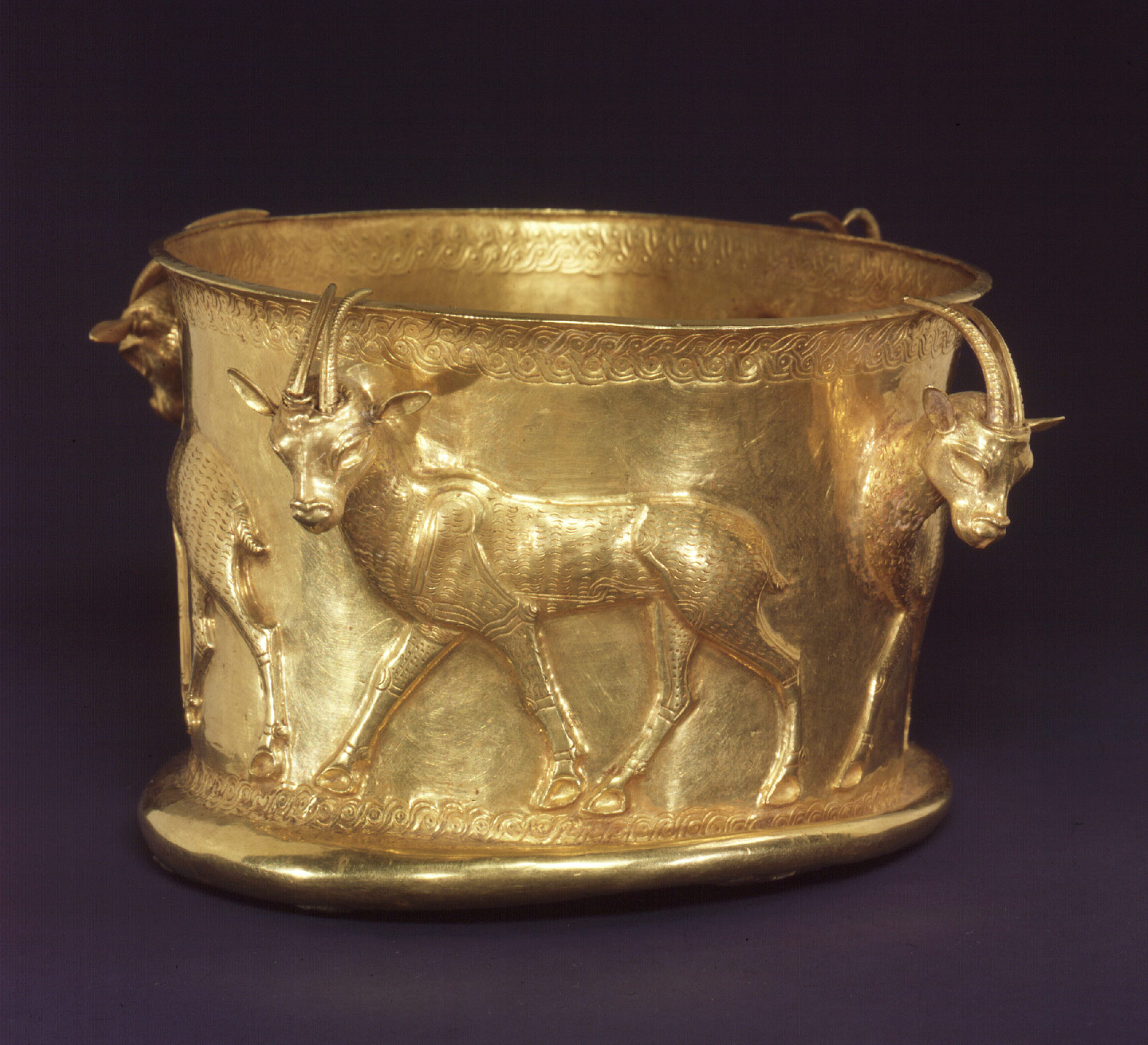 Cup with a frieze of gazelles