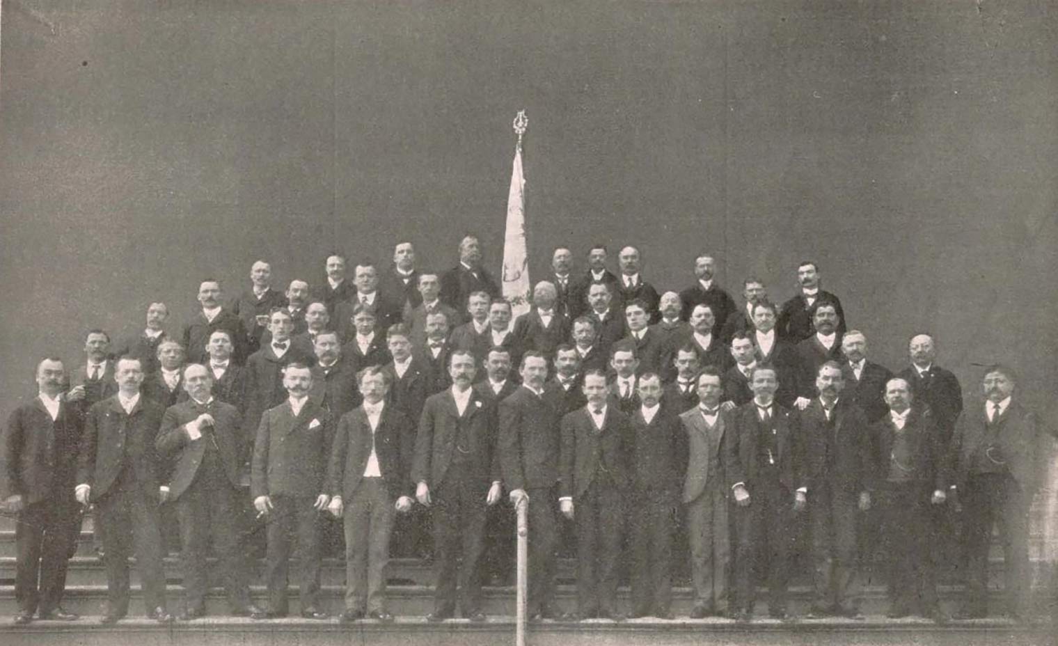 Archival image of a group of men, the Thalia Maennerchor, in 1903