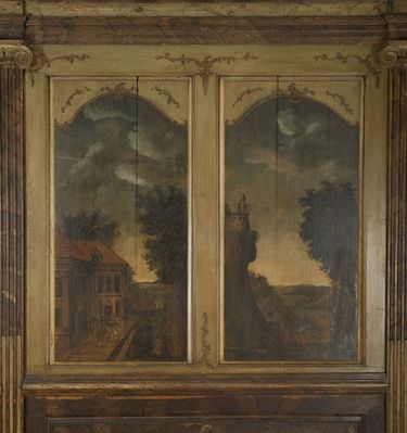 Hand painted scenes on the wallpaper