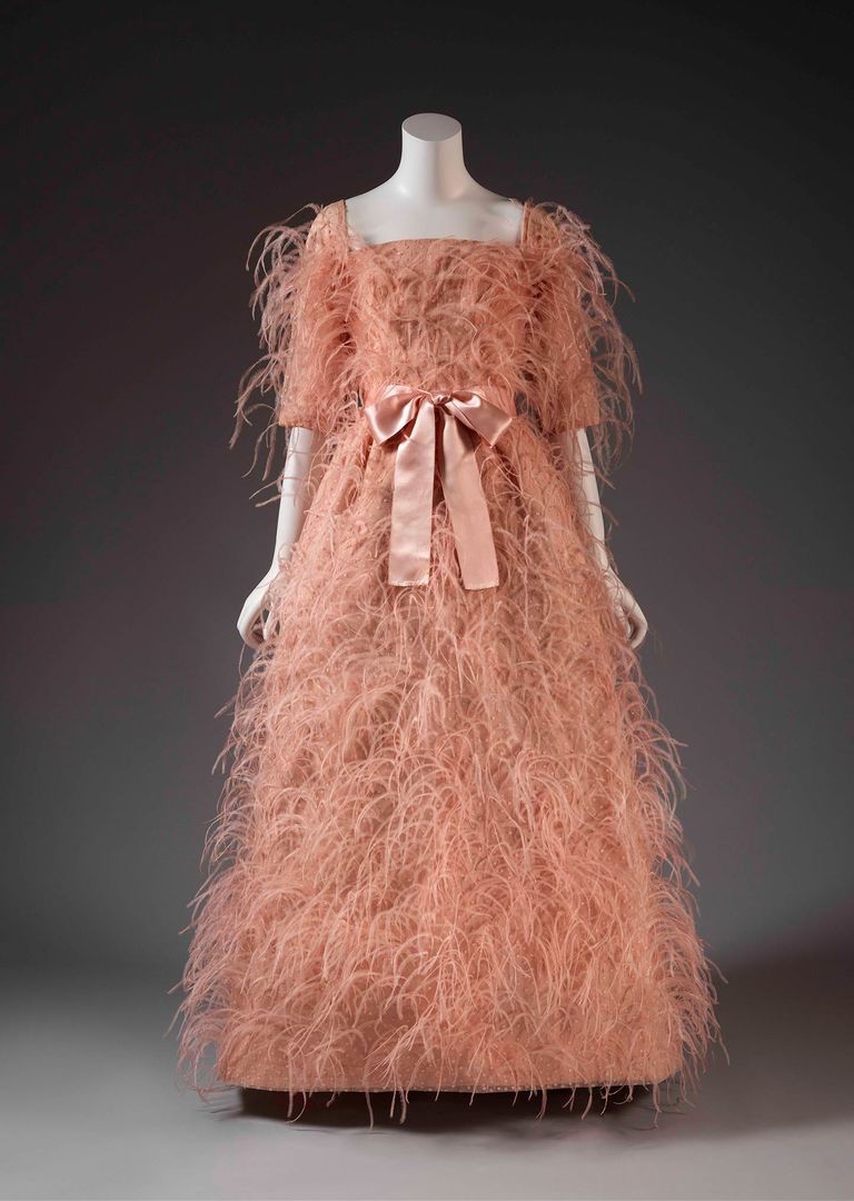 Cristobal Balenciaga (Spanish, 1895–1972) for House of Balenciaga (French, founded 1937). Evening Dress, fall/winter 1965–66. French. Silk, feathers; Length: 59 in. (149.9 cm). The Metropolitan Museum of Art, New York, Gift of Mrs. Charles B. Wrightsman, 1966 (C.I.66.54.5a, b)