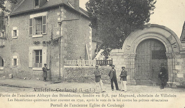 Postcard showing The Cloisters' Romanesque portal at Villeloin-Coulangé