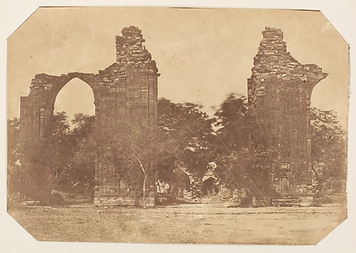 Albumen silver print photograph of ruins at Old Delhi