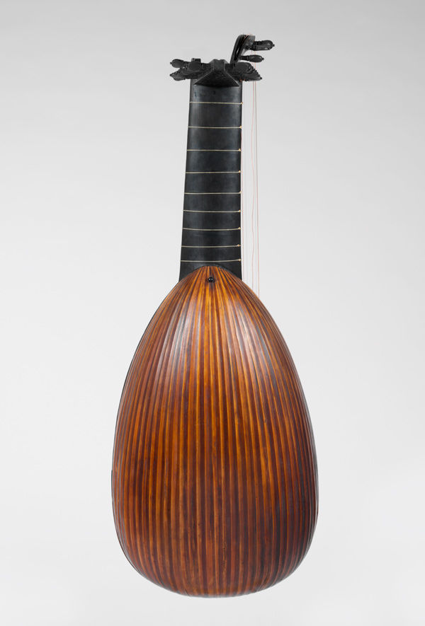 Attributed to Wendelin Tieffenbrucker (German, active 1570–1610). Lute, late 16th century. Padua, Italy. Yew, spruce, ebony, maple. The Metropolitan Museum of Art, New York, Purchase, Gift of Mr. and Mrs. Robert P. Freedman, by exchange, 1989 (1989.13)