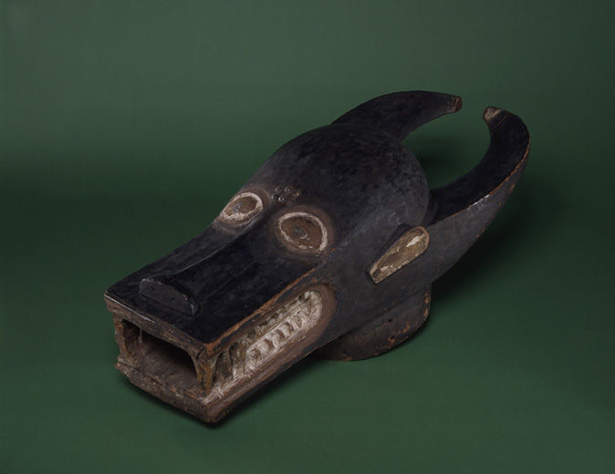 Mask for Men's Association (probably Bo nun amiun)