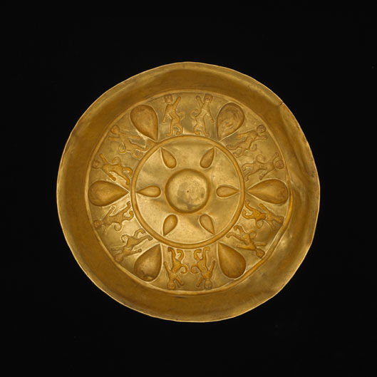 Omphalos bowl decorated with lions