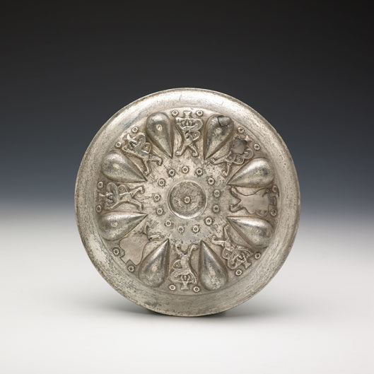 Omphalos bowl with winged lions