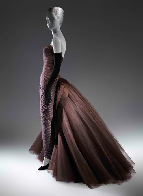 The Sculptural Mid-Century Ball Gowns of Charles James - Antique Trader