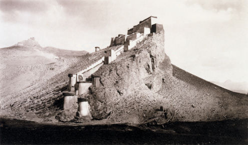 The Newark Museum's Collection of Photographs of Tibet