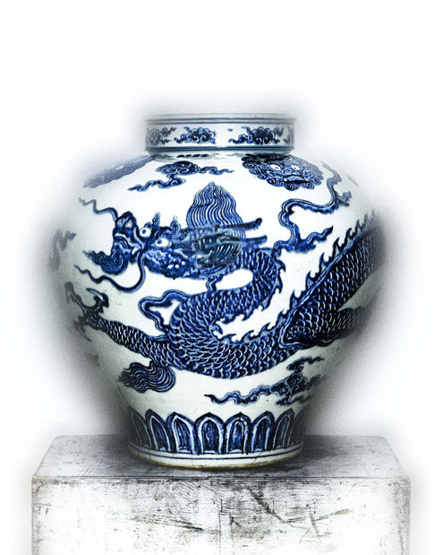 Jar with Dragon