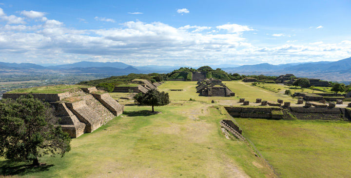 Photo of the Monte Alban site on a sunny day