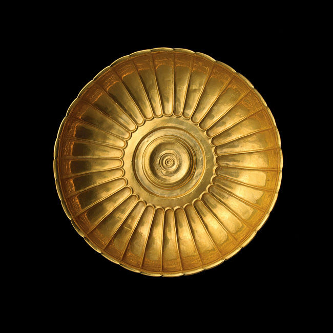 Ribbed bowl (Greek phiale)