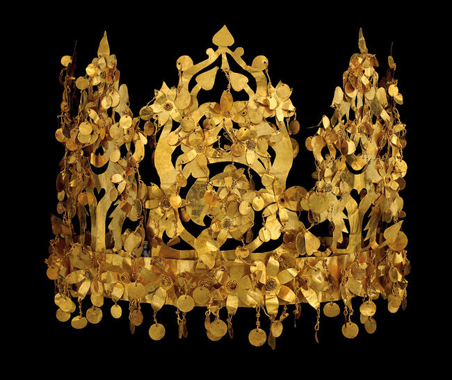 Folding crown