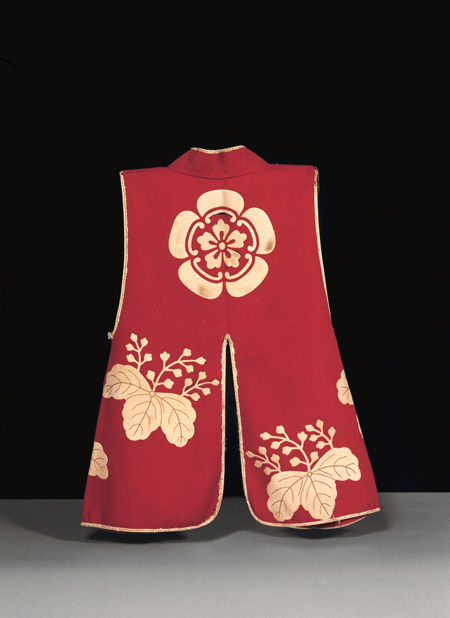 Velvet <i>Jinbaori</i> (Surcoat) with <i>Mokk�</i> and Paulownia <i>Mon</i> (Insignia)