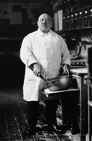 August Sander: People of the Twentieth Century A Photographic