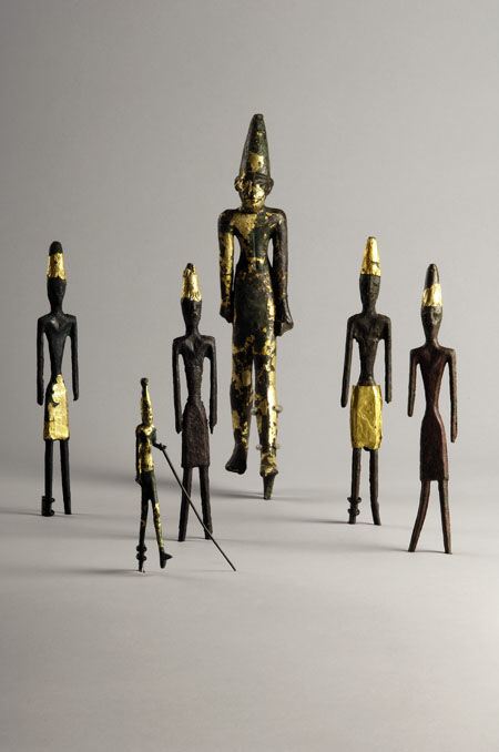 Standing figures