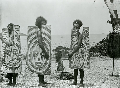 Coaxing the Spirits to Dance: Art of the Papuan Gulf - The Metropolitan ...