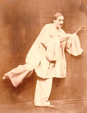 Pierrot Running