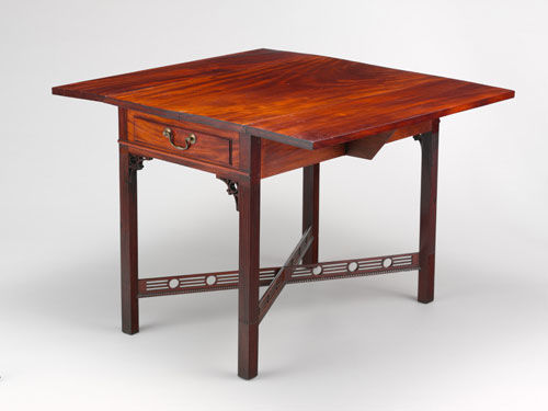 Stop-fluted Pembroke Table