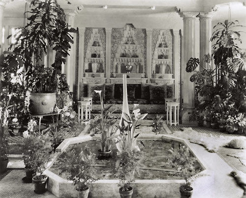 Fountain Court, Laurelton Hall