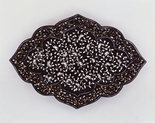 Ogival tray with floral scroll