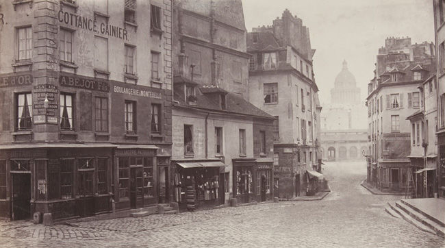 Rue du Haut-Pave from the Quai de Montebello