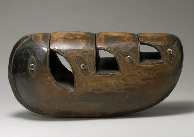 Friction Drum (<i>Lunet</i> or <i>Livika</i>)