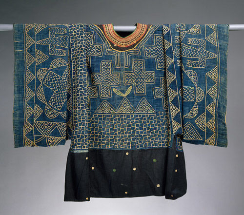 The Essential Art of African Textiles: Design Without End - The
