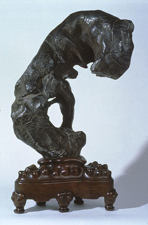 Rock in the form of a seated tiger