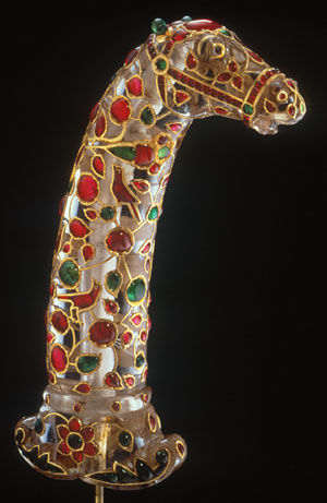 Dagger hilt