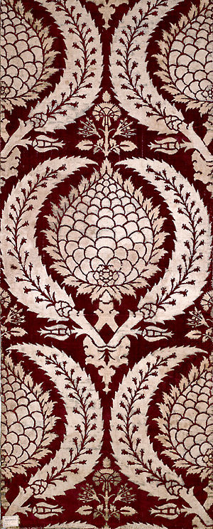 Loom-width piece of velvet fabric
