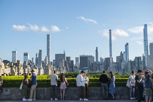 The Metropolitan Museum of Art Launches Sun Sets Electronic ...