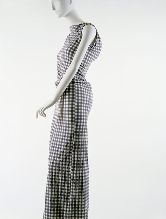 comme des garçons japanese clothing