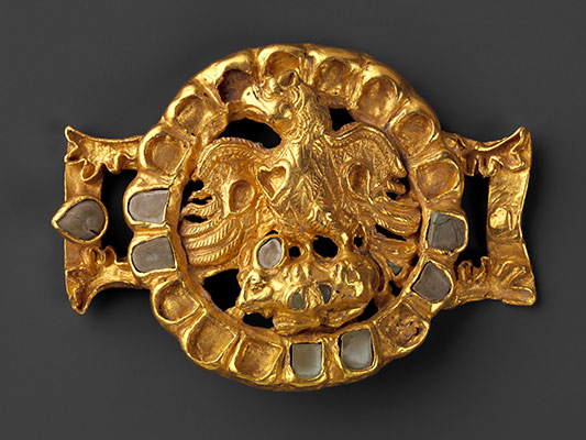 Clasp with an eagle and its prey