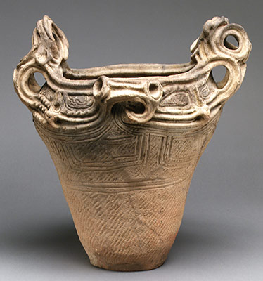 Deep Vessel with Handles