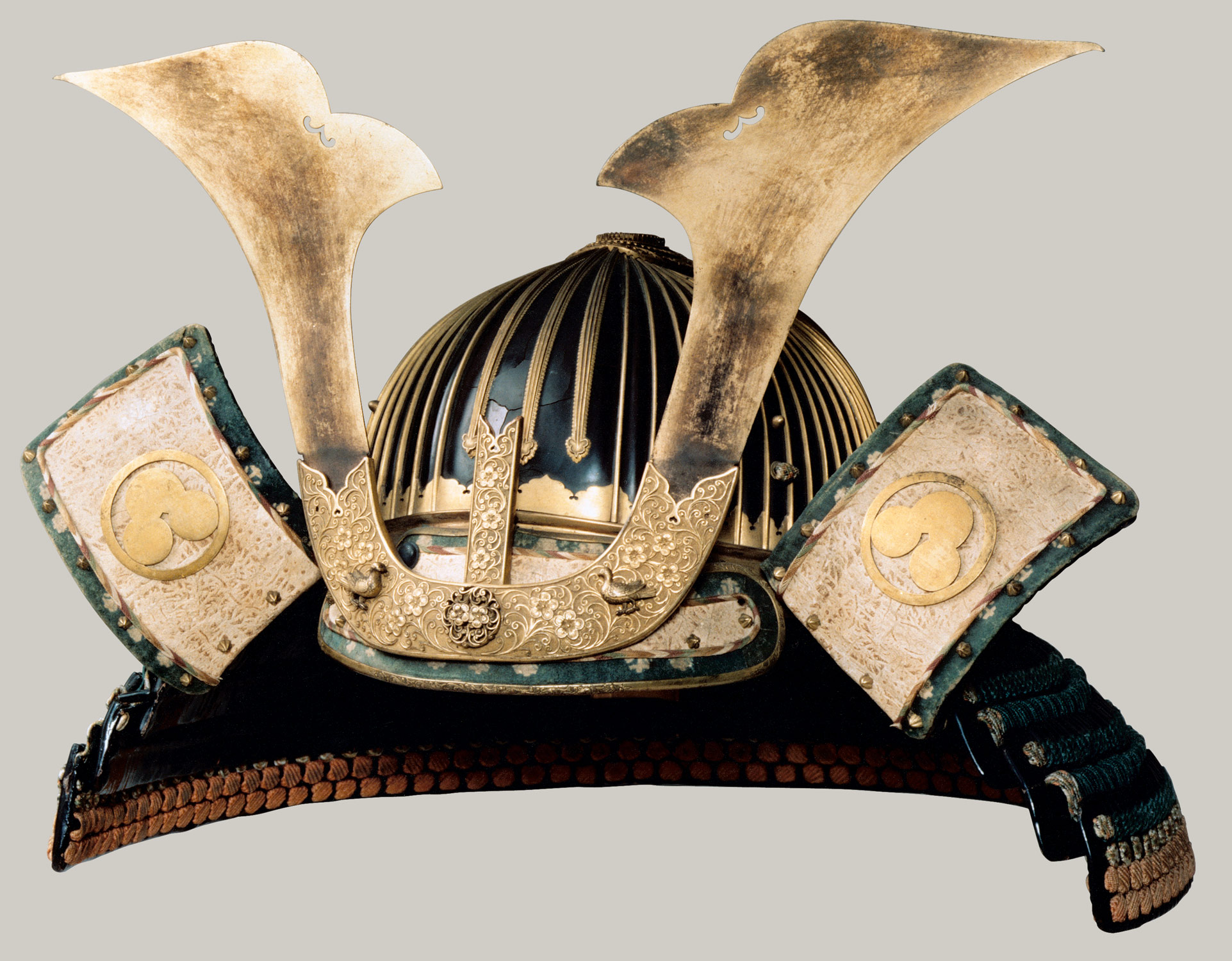 Helmet (Suji-kabuto Akoda-nari)
