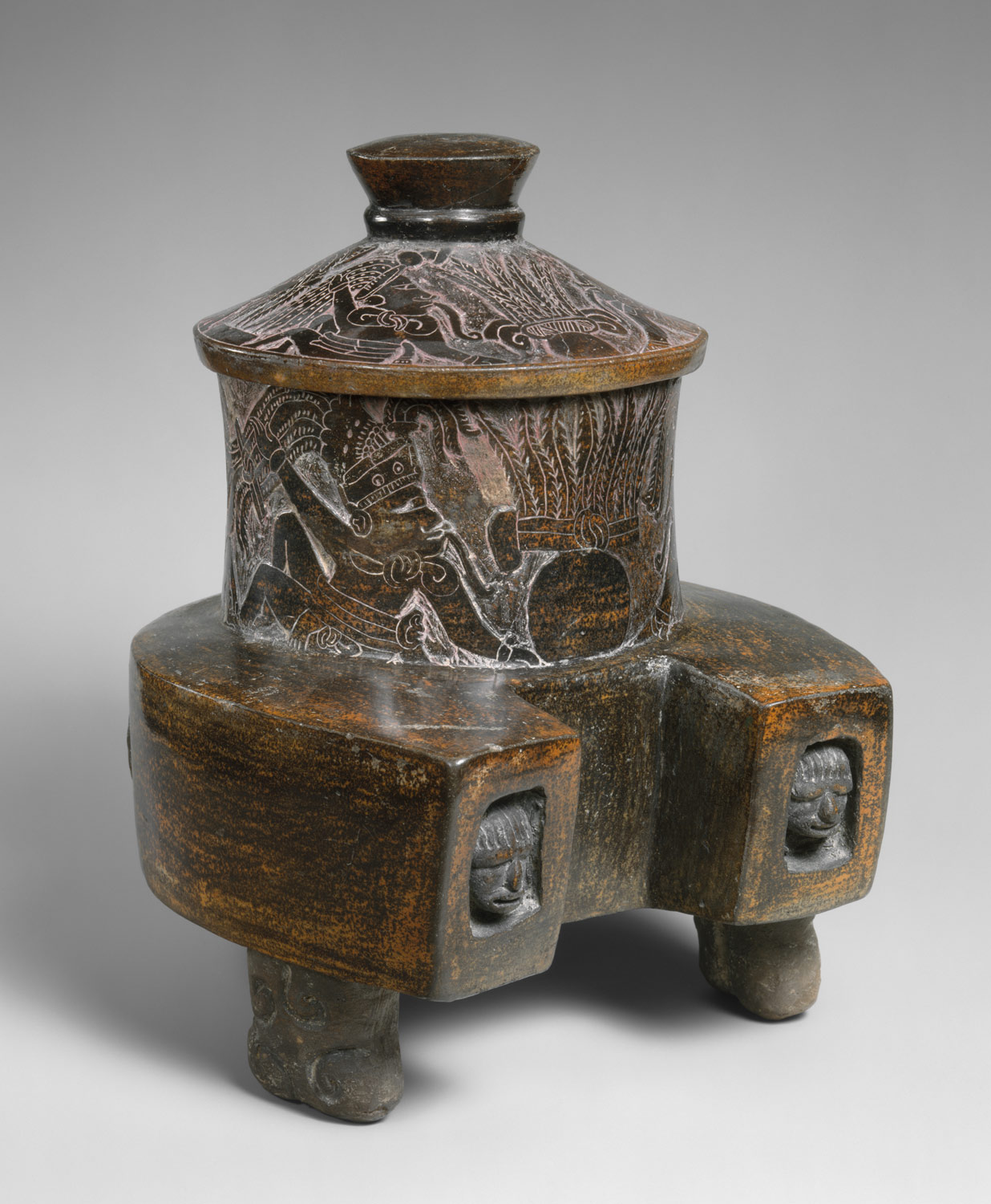 Yoke-Form Vessel