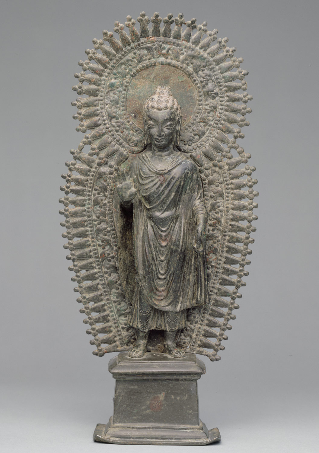 Standing Buddha with Radiate Combined Halo