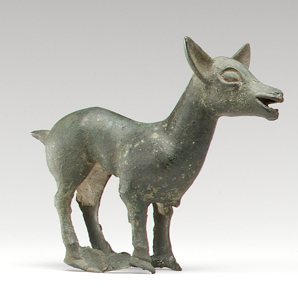 Chariot Yoke Ornament in the Shape of a Doe