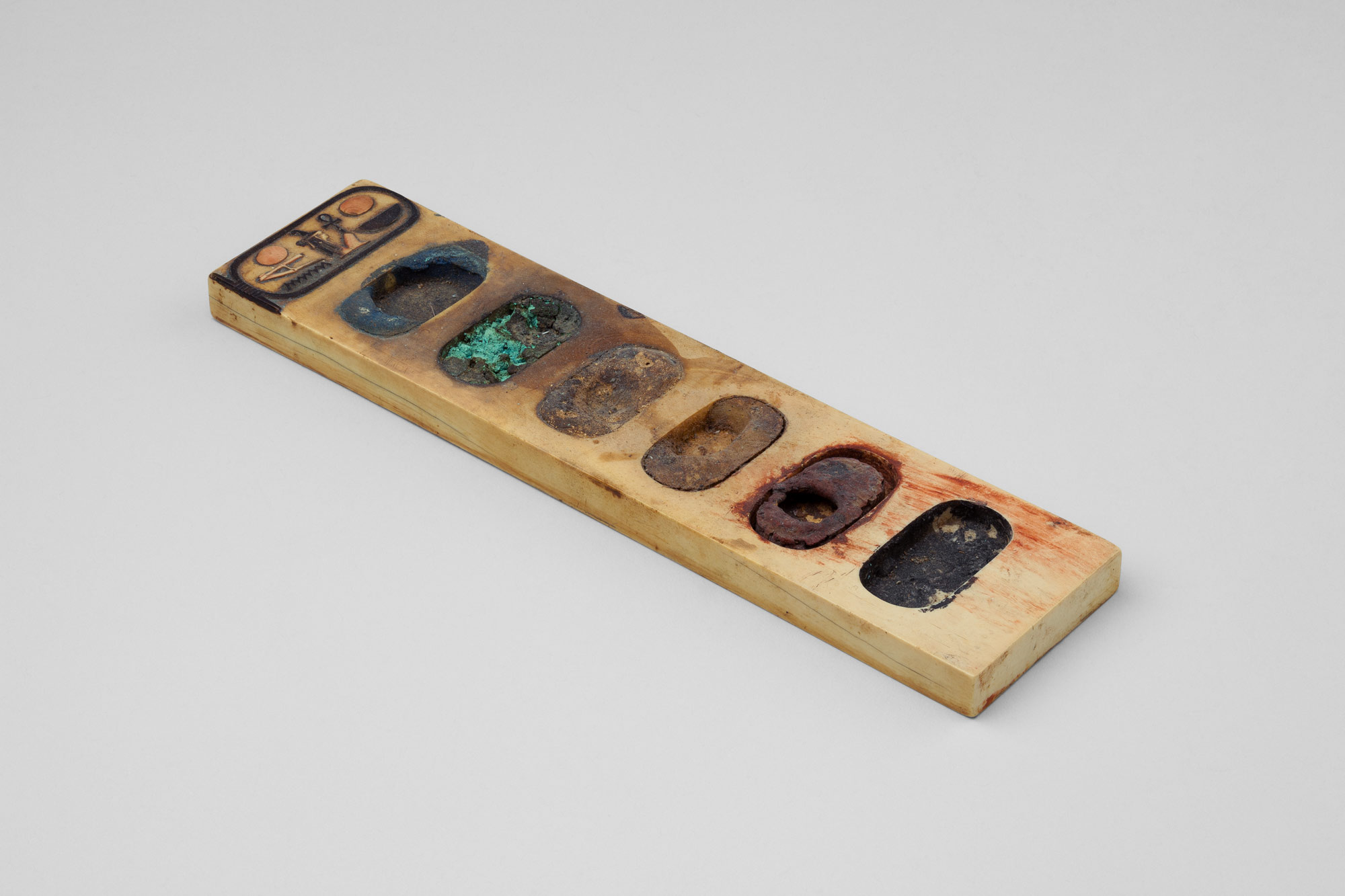 painter s palette inscribed